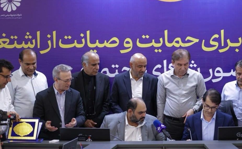 امضای چهار تفاهم‌نامه همکاری در سفر وزیر تعاون؛ گامی برای توسعه اشتغال و تقویت ظرفیت‌های بومی استان بوشهر