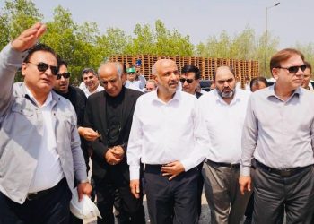بازدید احمد میدری از واحد پلی‌اتیلن سنگین مهر سابق؛ آغاز فصل جدید فعالیت پس از تعیین تکلیف نهایی مالکیت